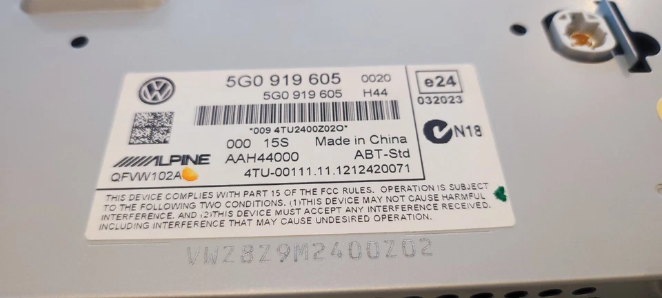 Autoradio Alpine Golf VII originale codice 5G0919605 con mascherina - Immagine 4 di 4