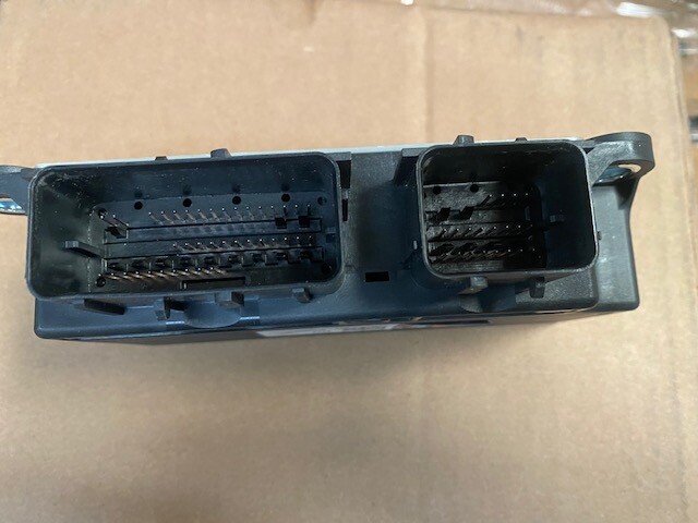 1/18で閉店3DL 13584587 / 13529136 / 811839336 Genuine GM Restraint Control