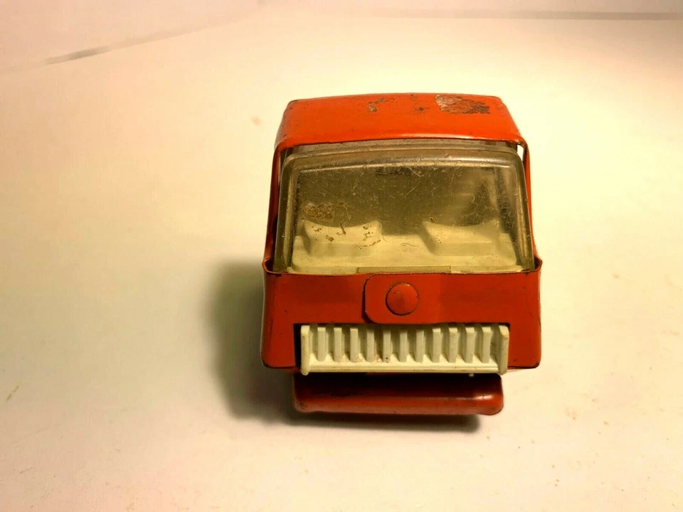 Vintage Tonka  Minnie Tractor  Pressed Steel  - Image 3 of 4