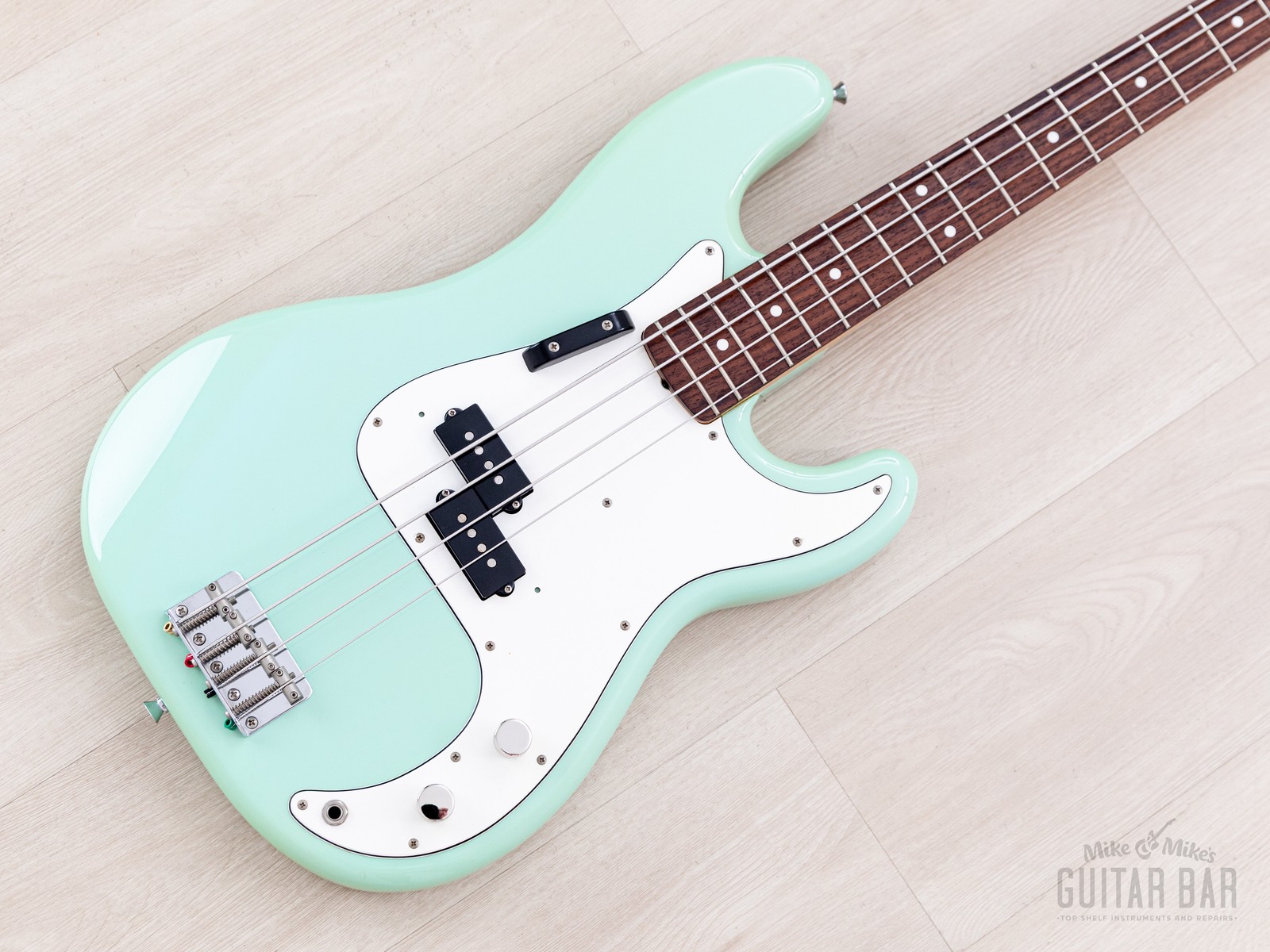2004 Fender Precision Bass '70 Vintage Reissue PB70-70US Custom Color, Japan CIJ