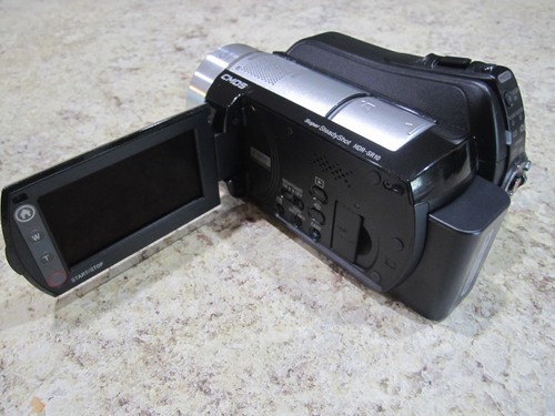 Sony HDR-SR10 Handycam Digital Camcorder Video Camera 40GB HDD Tested w/ extras! - Picture 8 of 24