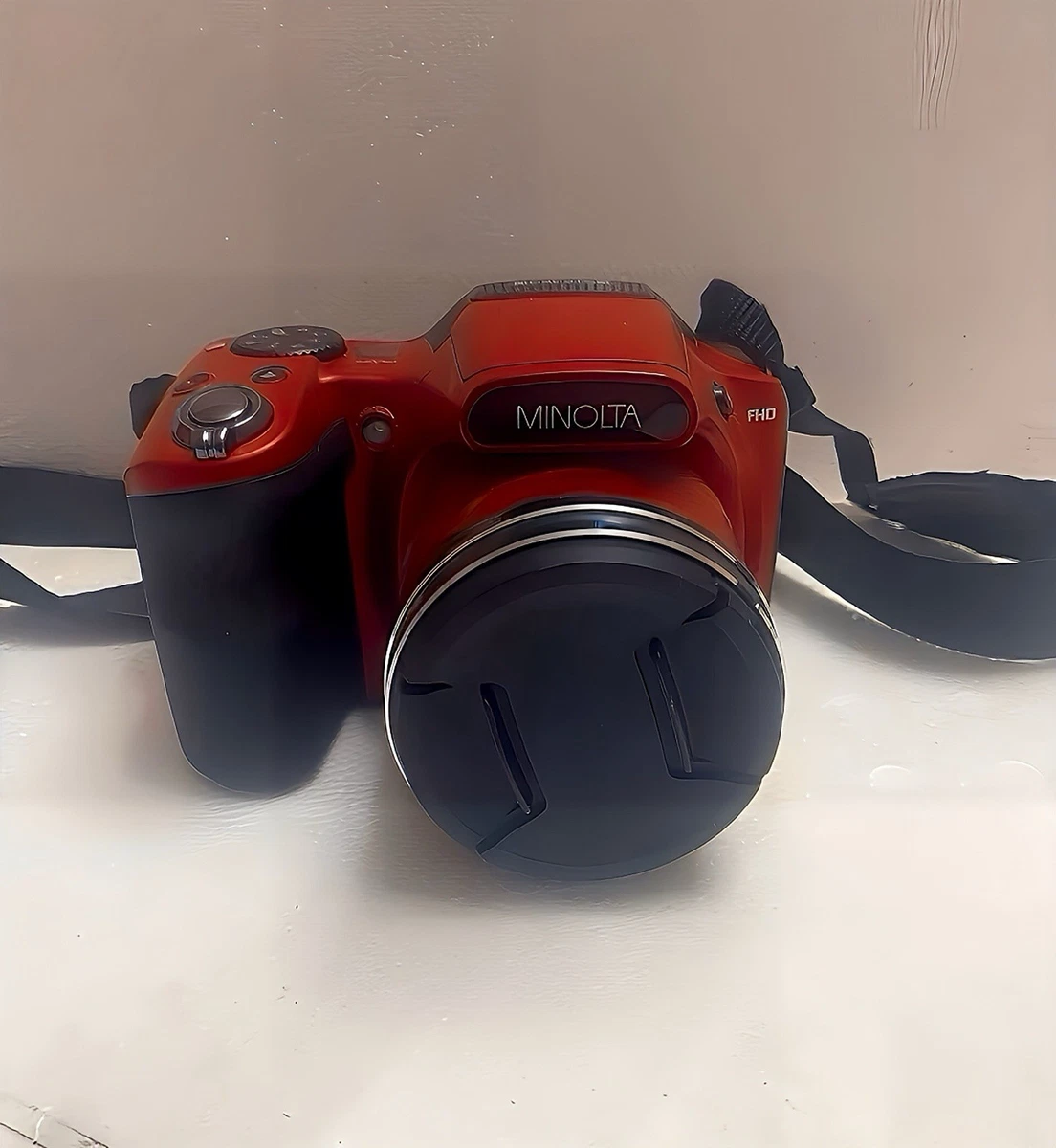 Konica Minolta Bridge Digital Cameras 20-29.9 MP Maximum