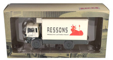 CAMION  BERLIET SAVIEM 130 B11 FRIGORIFIQUE  " RESSON  "  -  IXO / ALTAYA - 1/43
