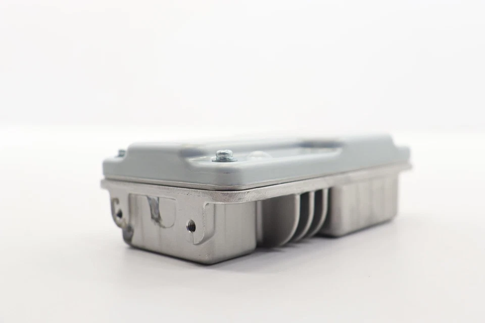 2011 - 2020 TOYOTA SIENNA VOLTAGE POWER INVERTER CONTROL MODULE UNIT OEM - Image 3 of 4