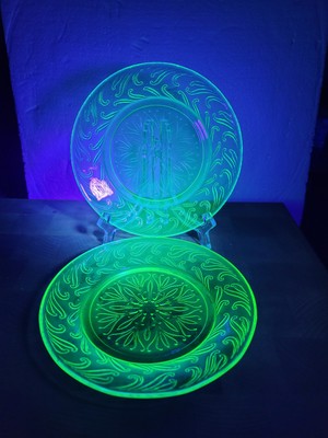  Vintage Green Depression Glass Bread Plates 6'' Set Of 2 UV Glow