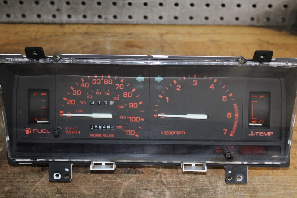 1992 Mazda B2200 B2600i PIckup Truck Instrument Cluster Genuine OEM - Image 4 of 4