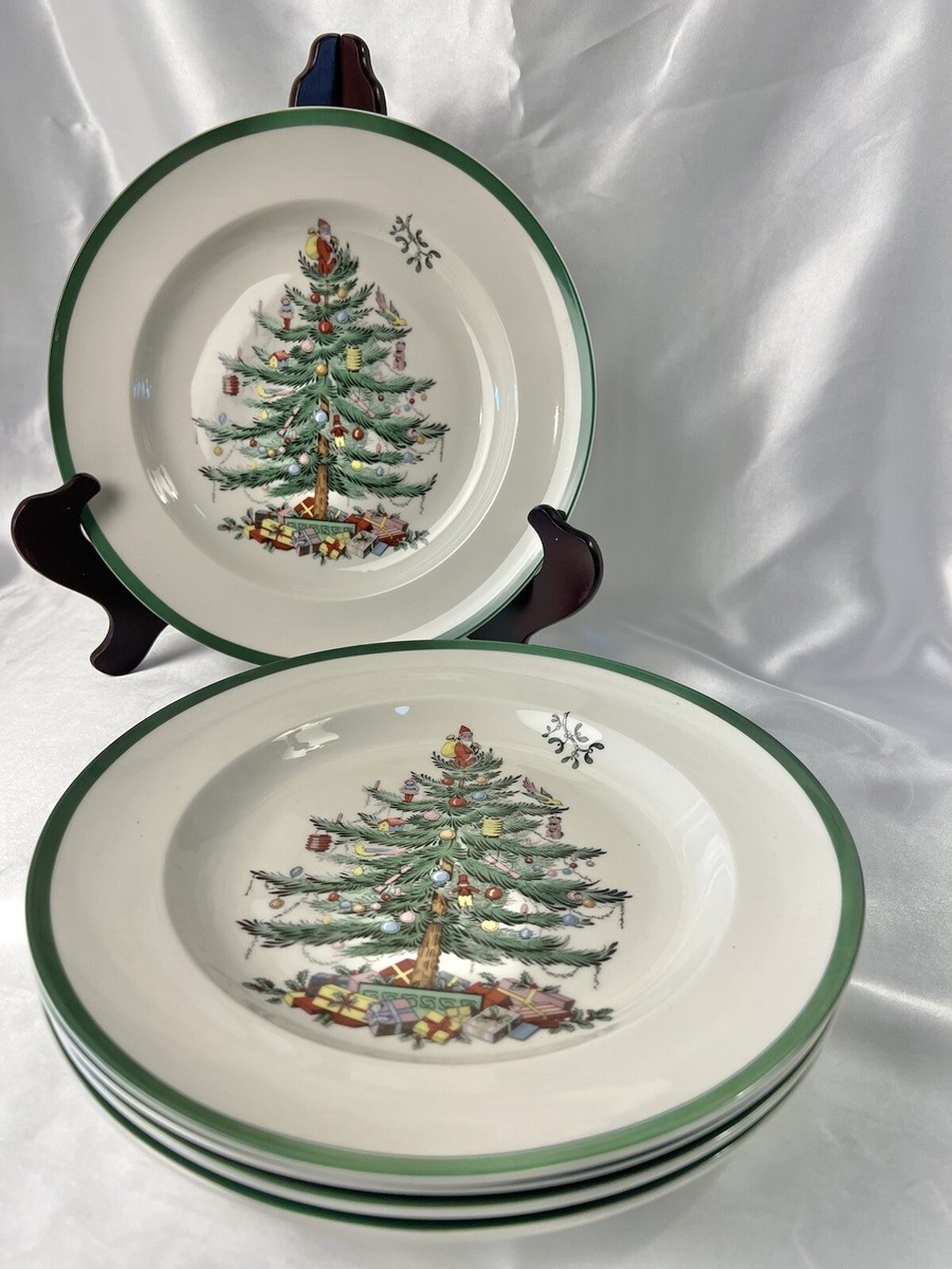 【英国製】スポード　クリスマスツリー　ディナープレート　４点セット Amazon.com | Spode Christmas Tree 4-Piece Dinnerware Setting
