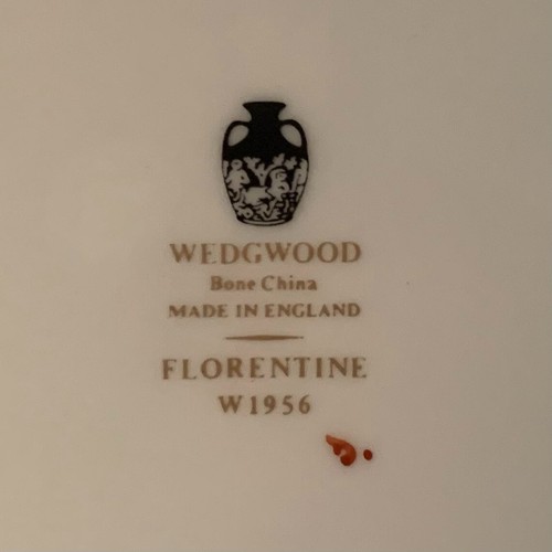 6 Wedgwood Dark Blue Florentine 8 1/4" Square Salad or Luncheon Plates W1956 - Picture 9 of 10