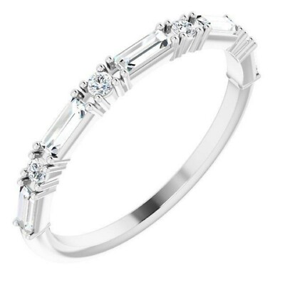Zarter Ehering 0,46 ct. Baguette und Rundschliff Diamant 14K Weißgold