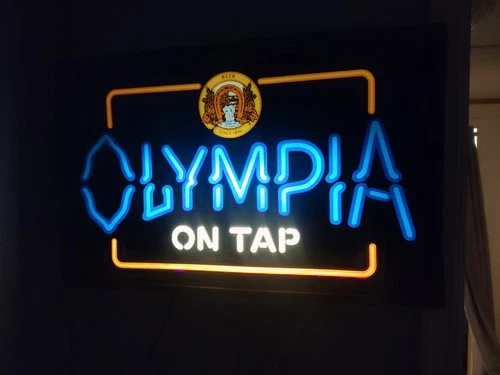 Vintage Olympia Beer Sign 22” x 14” Fluorescent Light Good Condition 1980s Bar