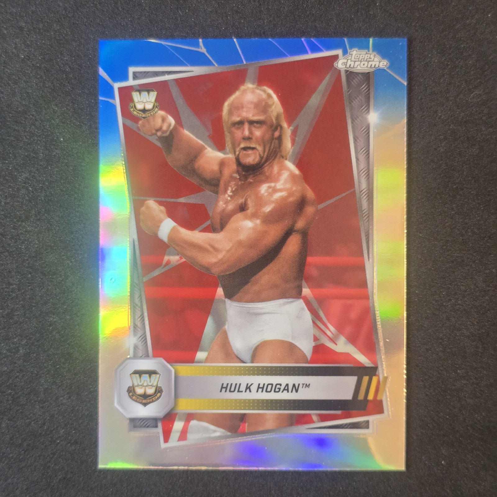 2025 Hulk Hogan Topps Chrome WWE Red and Blue Refractor #12