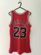 Chicago Bulls Michael Jordan 1997 Mitchell & Ness Replica Road Jersey | Size M