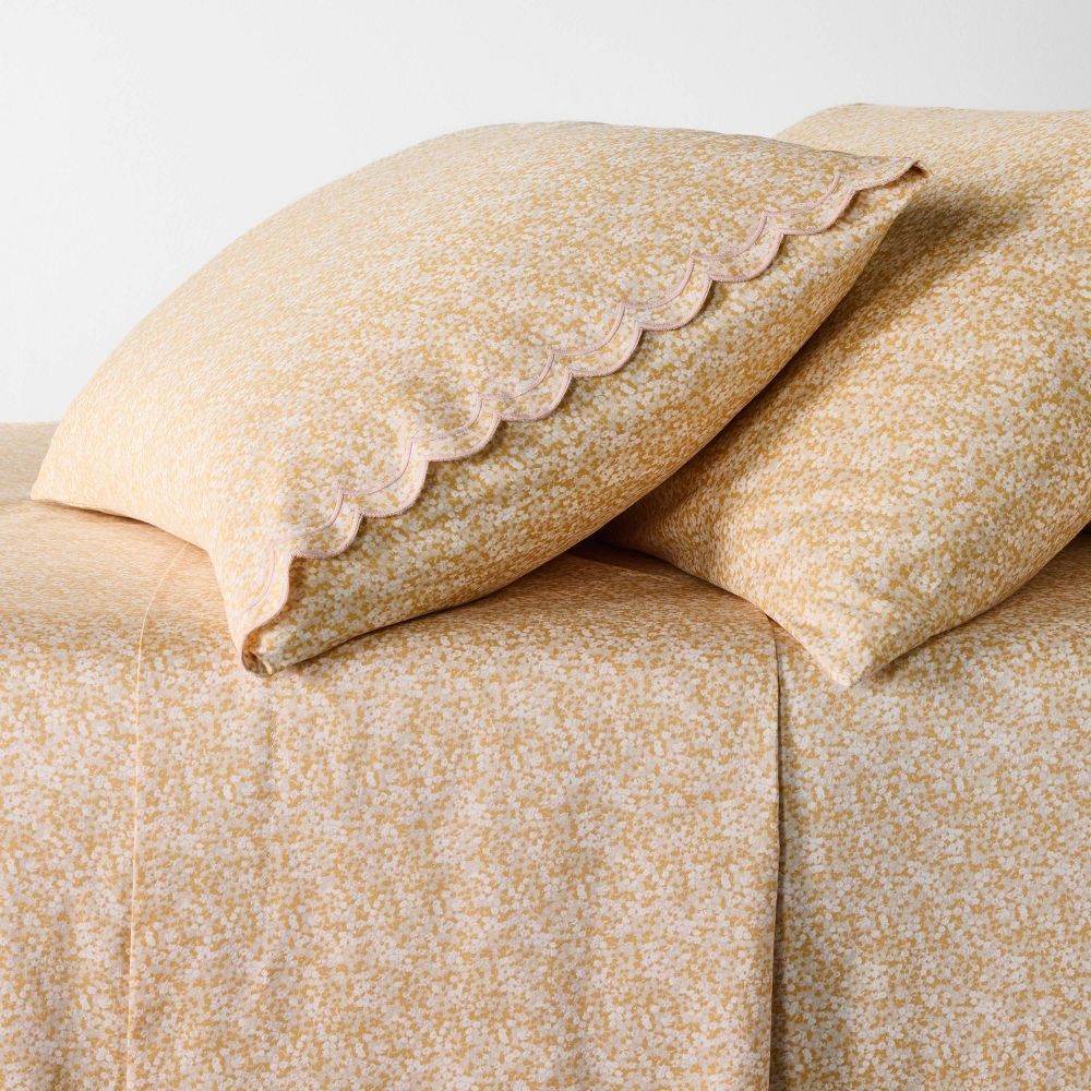 Full 300 Thread Count Scalloped Edge Ditsy Floral Sheet Set Peach/Pink -