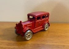 Cast Iron Sedan Toy Car Vintage Hubley AC Williams LA-07
