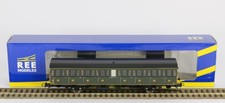 REE HO VB 285 PLM 3rd COACH 15715 SPRUNG BUFFERS NEM CLOSE COUPLINGS MAINLY MINT