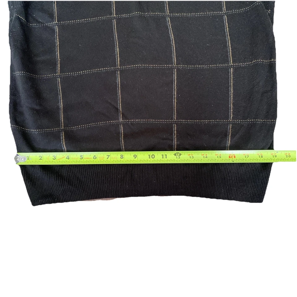 Chaleco Suéter Argyle Cuello en V Tacto Suave Dockers Para Hombre, Talla L Negro con Patrón Foto 3 de 4