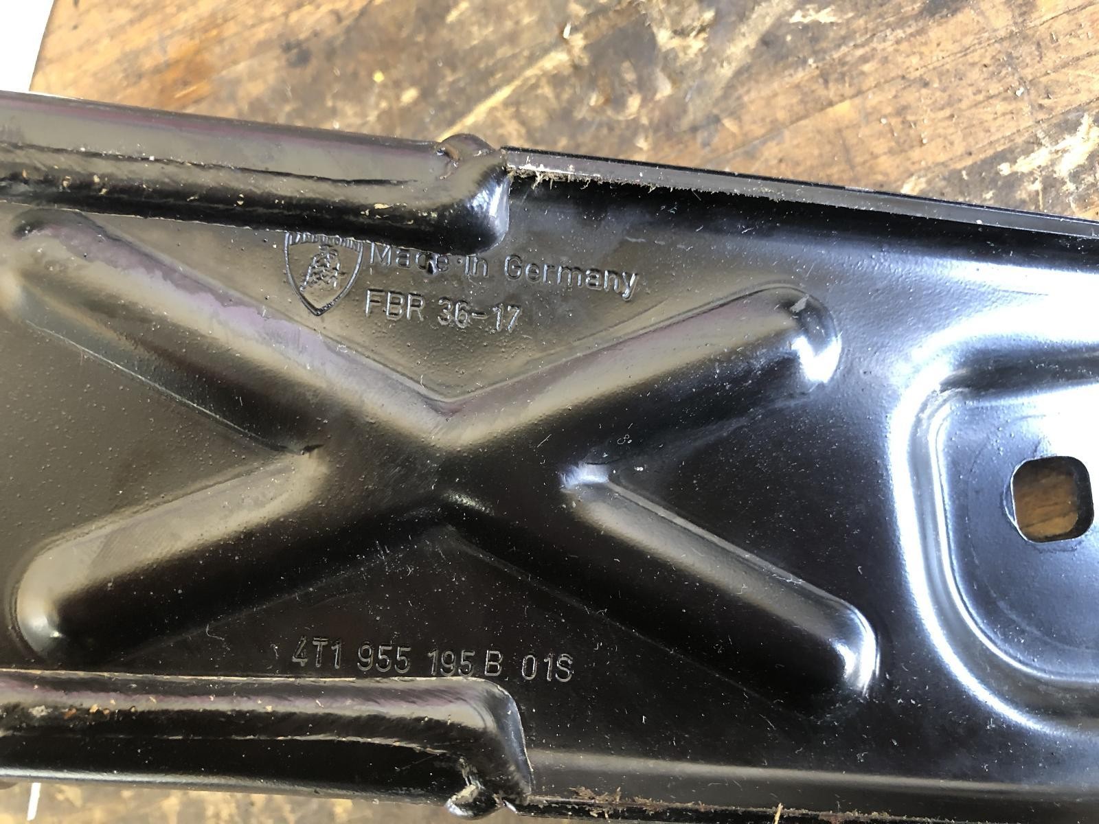 2018 Lamborghini Huracan Performante WINDSHIELD WIPER MOTOR BRACKET 4T1955195B