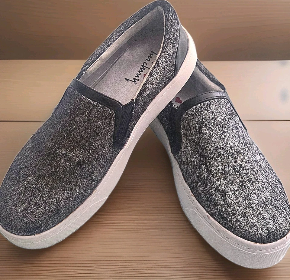 Zapatillas sin cordones Luichiny Vay Kay para mujer talla 7 Foto 2 de 3