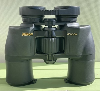 Fernglas Nikon ACULON A211 10x42, gebraucht, wie neu