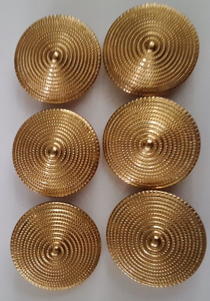 6 Vintage Metal Buttons Gold Tone Rope Yarn Design in circular pattern 28mm - Image 2 of 4