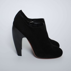 black ankle booties round toe