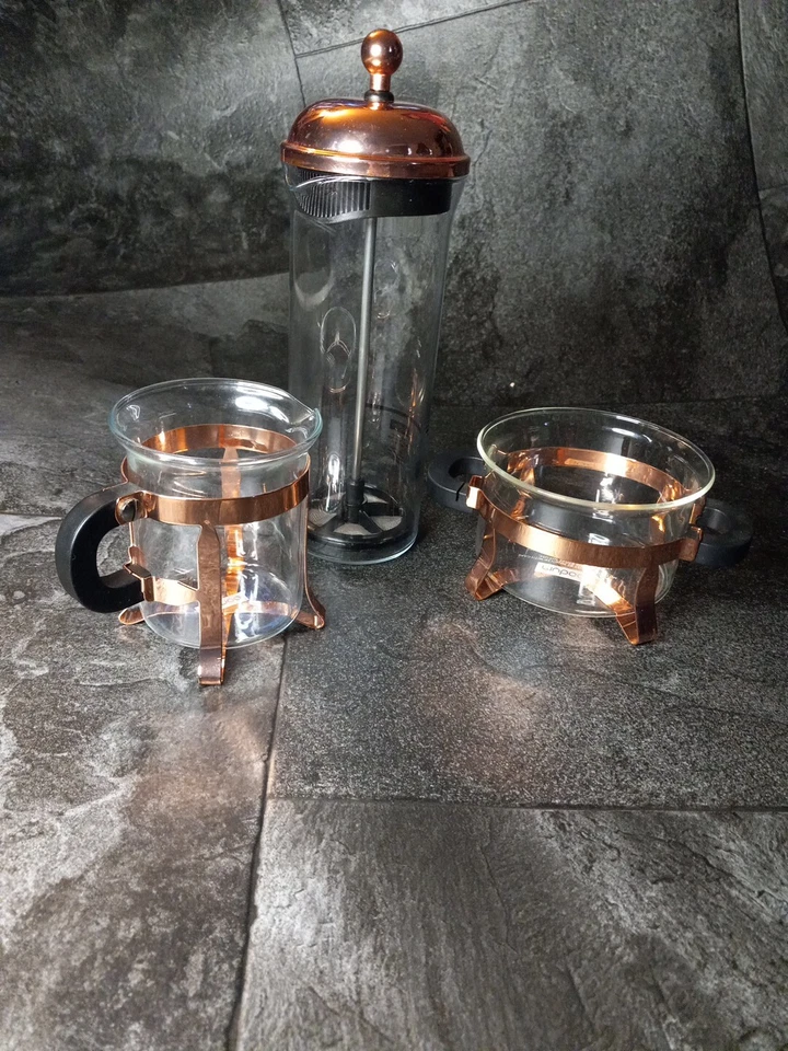 Juego clásico de azúcar, crema y espumador de leche Bodum Chambord, cobre. Foto 3 de 4