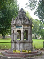 Photo 6x4 Victorian Fountain, Brown's Lane Charlbury Celebrating three ev c2011