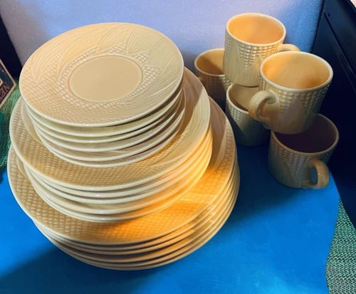 STANGL harvest yellow CORN MaizeWare 4pc. place set 5DINNER 5LUNCH 5CUP 5SAUCER
