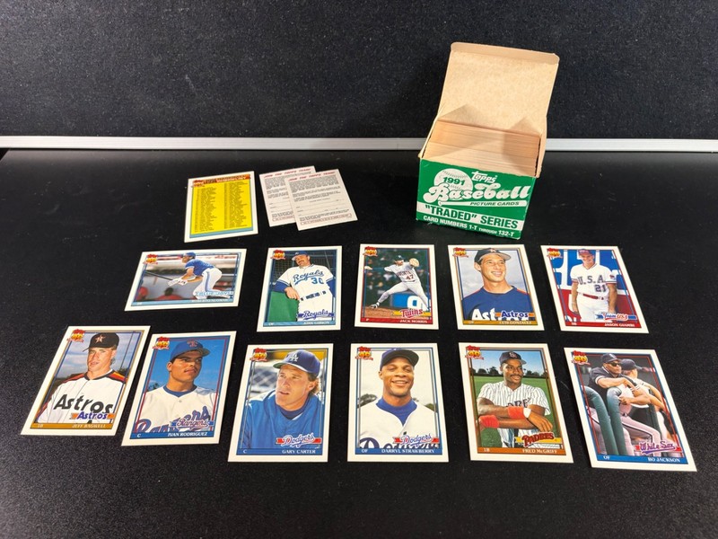 1991 Topps Baseball Traded Series Complete Set - 132 cards (1T  132-T)