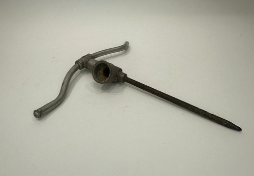 Vintage "T" Sprinkler - Picture 2 of 6