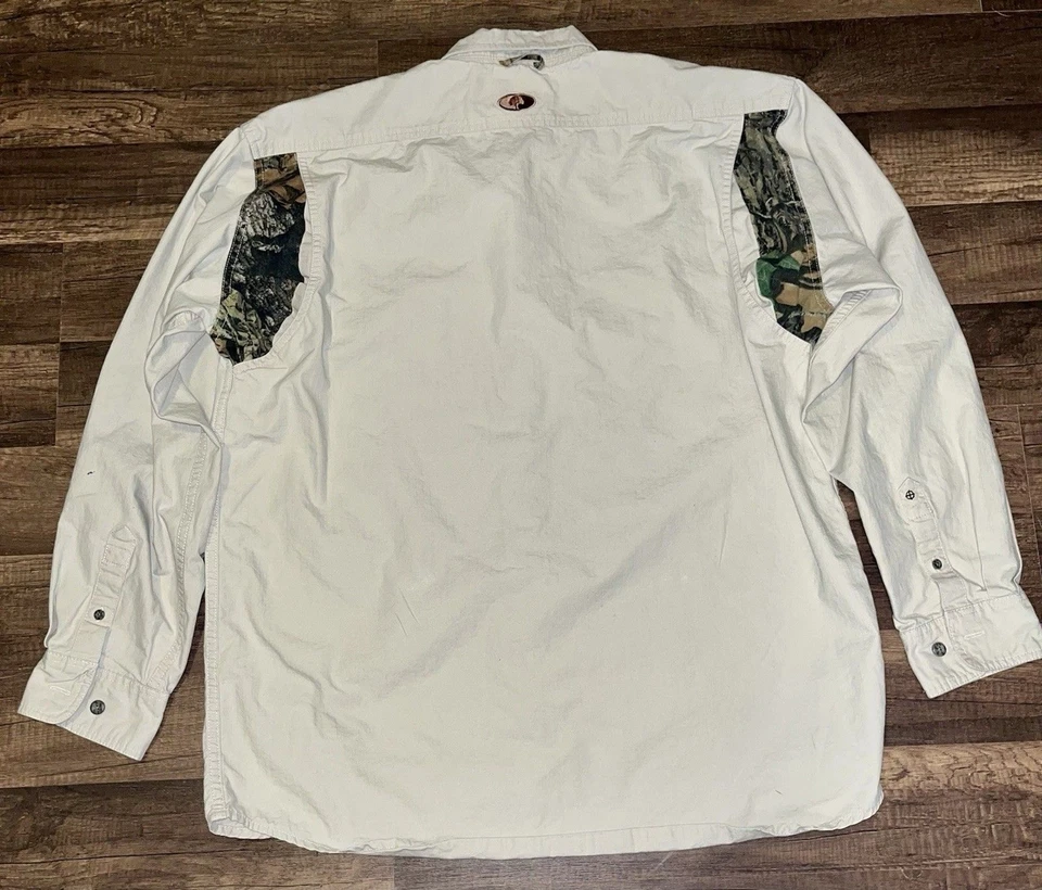 Mossy Oak Break Up Camo Long Sleeve Collared Button Down Western Shirt Large - Image 4 of 4