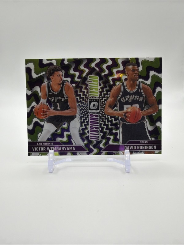 VICTOR WEMBANYAMA / DAVID ROBINSON OPTIC INSERT WITH CASE NBA SAN ANTONIO SPURS