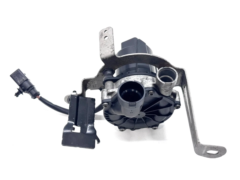 Bomba de aire secundaria AUDI TT QUATTRO 2016-2023 OEM 04E959231A Foto 2 de 4