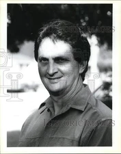 1994 Press Photo Rusty Tardo, prepares for trip to Russia to form new church