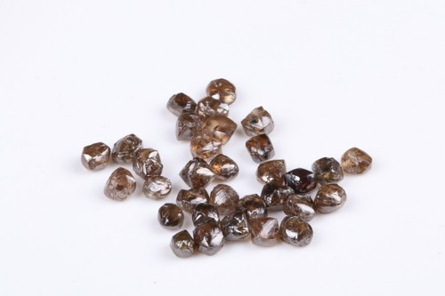 Lotto di 2 pezzi diamanti sfusi grezzi marroni pelle liscia naturale 3-4 mm n... - Foto 3 di 6