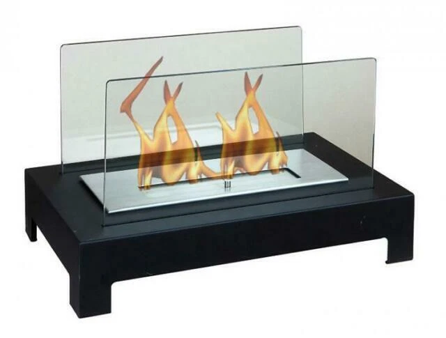 Caminetti neri in acciaio