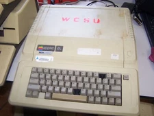 Apple IIe 64K system A2S2064, tested and works fine. SOLD AS IS