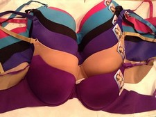 New WOMENS smooth fashion padded PUSH- UP  bras.. lot of 3pcs .asst colors