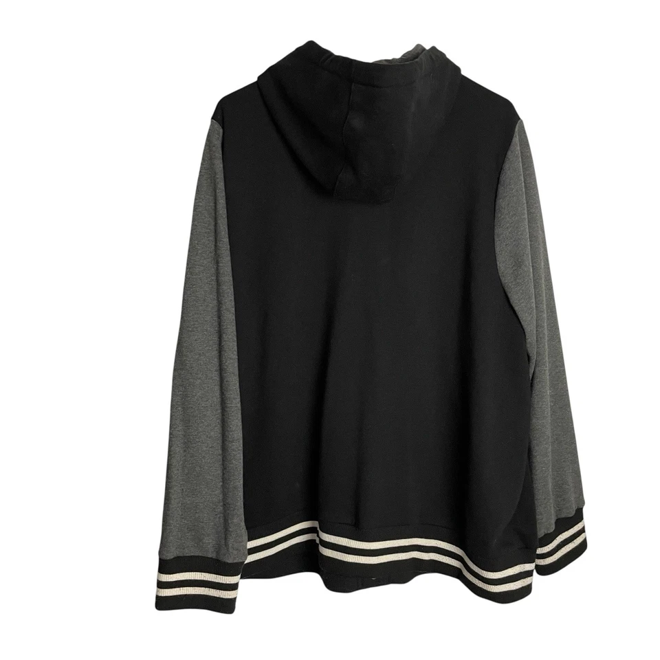 Chaqueta Universitaria Torrid Con Capucha Para Mujer 4/4X Negra Gris Vellón Frente a Presión Deportiva Foto 3 de 4