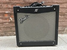 Fender Mustang V2 Combo Modeling Amplifier 40Watt