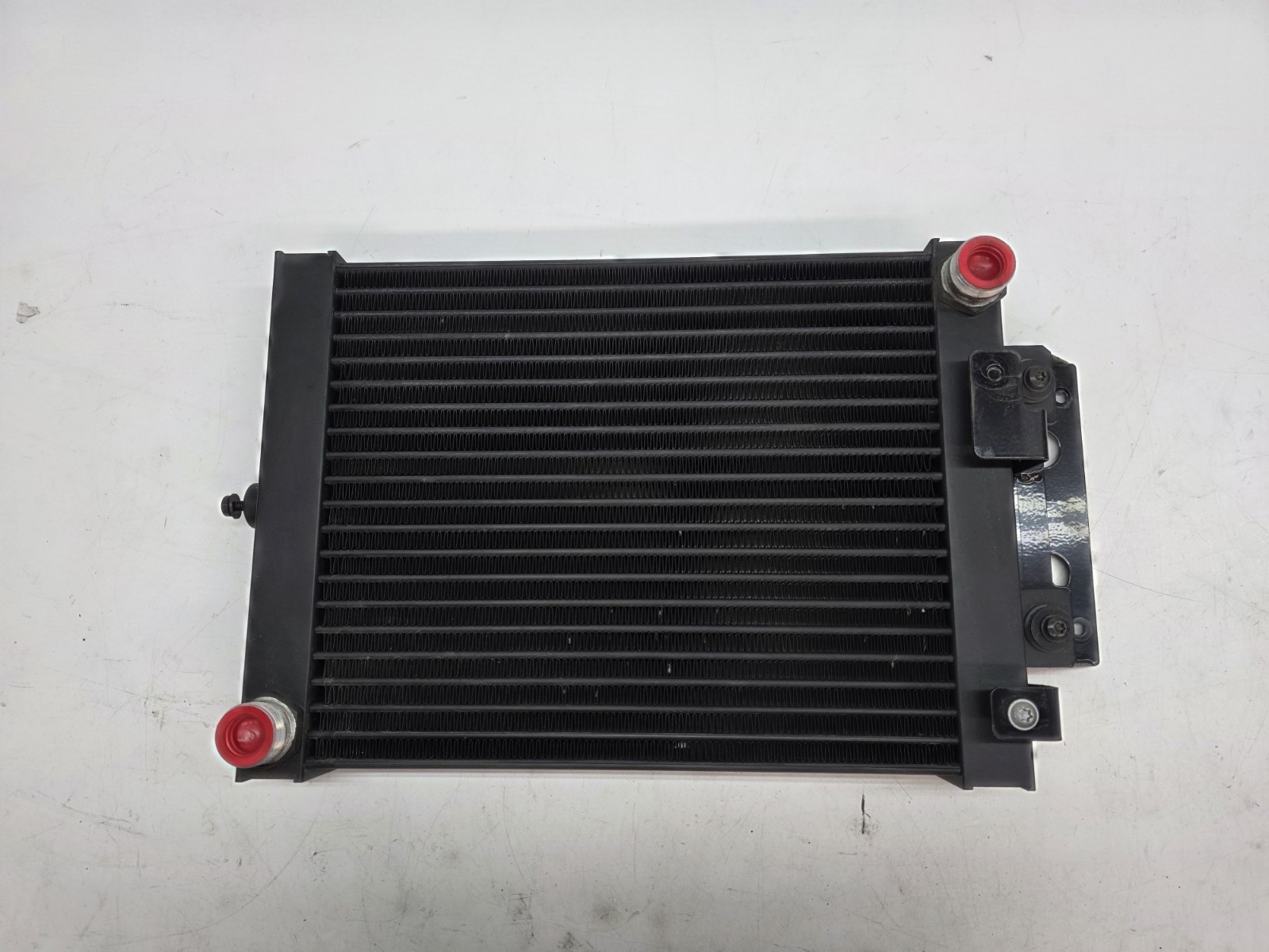 LAMBORGHINI AVENTADOR LP700 LP770 SVJ ENGINE OIL COOLER OEM 07M117021C
