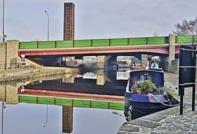 Photo A2 Still waters Sheffield/SK3587 Derek Dooley Way passing over th c2014