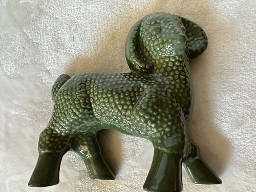 Red Wing Art Pottery Lamb Planter 1343 Green 6.5 Inches