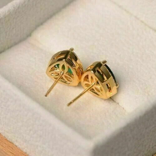 Diamante esmeralda creado en laboratorio corte billón de 2 quilates enchapado en oro amarillo de 14 quilates Foto 2 de 4