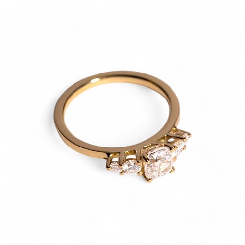 18K Yellow Gold Cushion Cut 1.30 Ct Diamond Wedding Ring IGI Certified Lab Grown - Picture 7 of 15