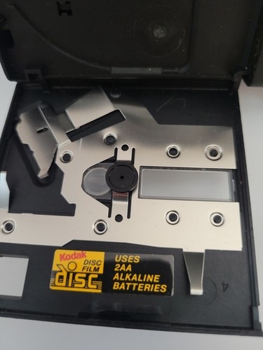 Vintage Kodak Disc 3600 Disc Film Camera w/ Strap No Film Included WORKS - Picture 6 of 6