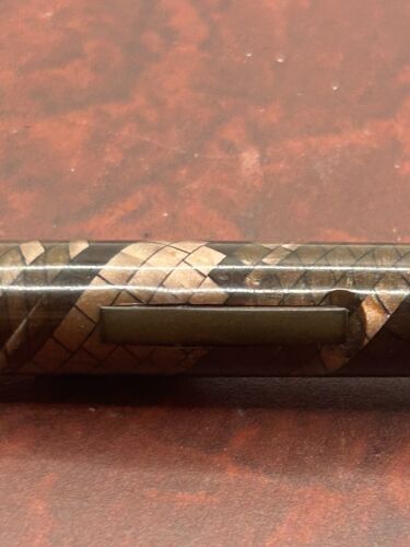 Swan Mabie Todd Self Filling Fountain Pen SM205/85 in Ruby Snakeskin - Picture 21 of 21