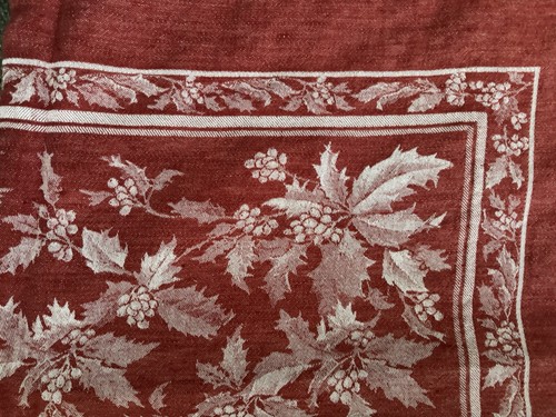 Williams Sonoma rote Stechpalme Jacquard Tischdecke 70"x126" Baumwolle/Leinen Mischung EUC - Bild 2 von 6
