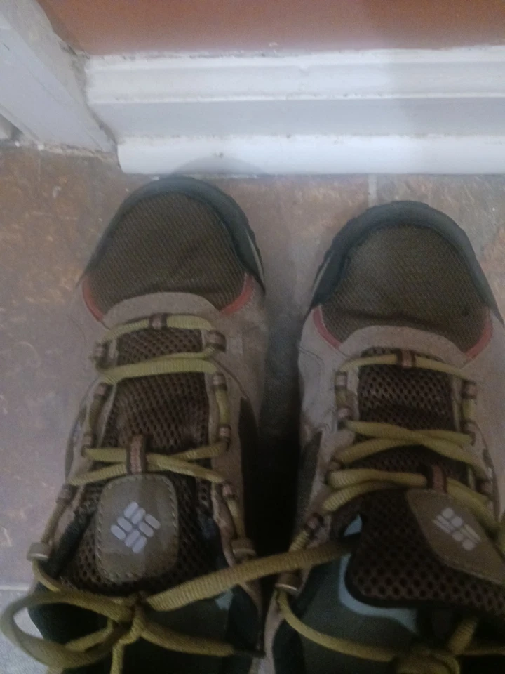 Columbia TALLA 11 MID Impermeable YM 3379232Zapatos Hombre Verde/Marrón. Foto 2 de 4