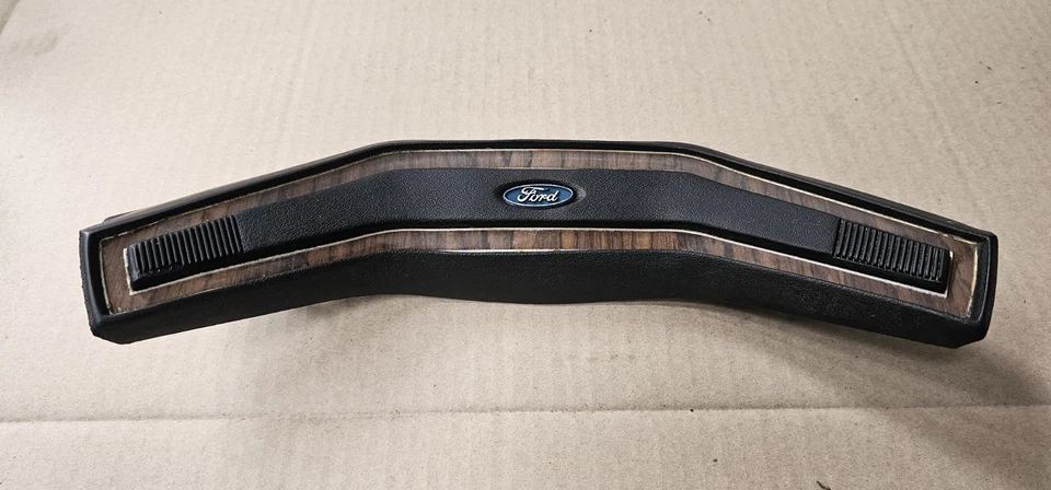 Ford F150 F250 Bronco XLT 1980 1986 goma volante bocina botón  Foto 4 de 4